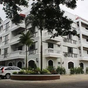 Vivere Condominium